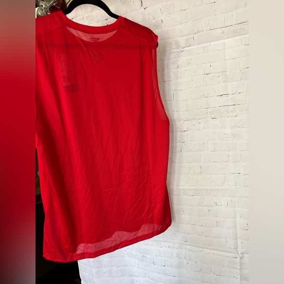 NWT Reebok T-Shirt sleeveless Training SpeedWick. Size L - Picture 11 of 14